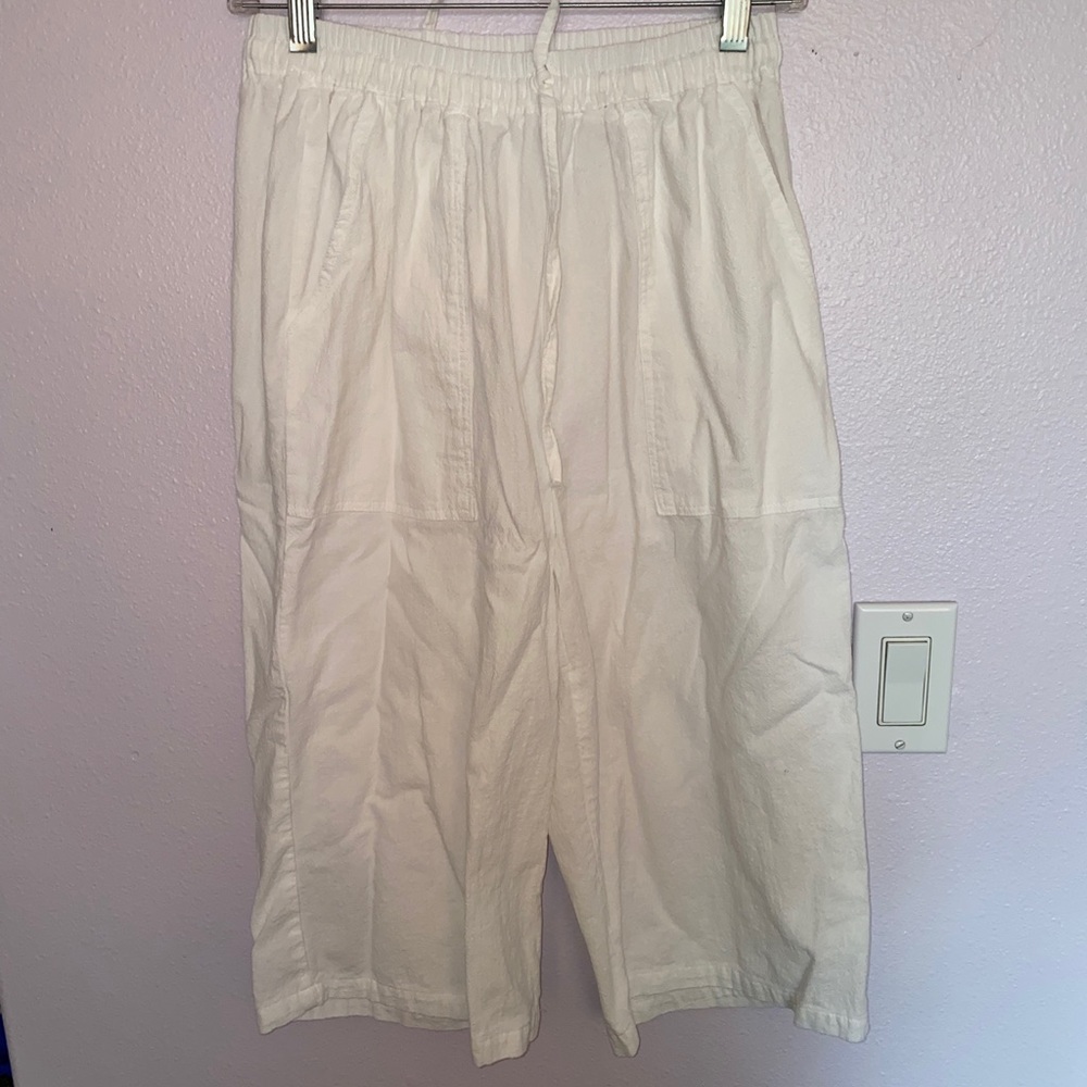 Wide Legged, Capri Linen Pants